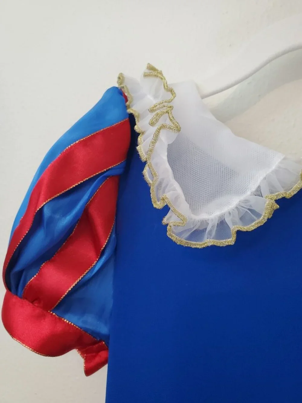 Snow White Disney girl's costume dress; girls 5/6